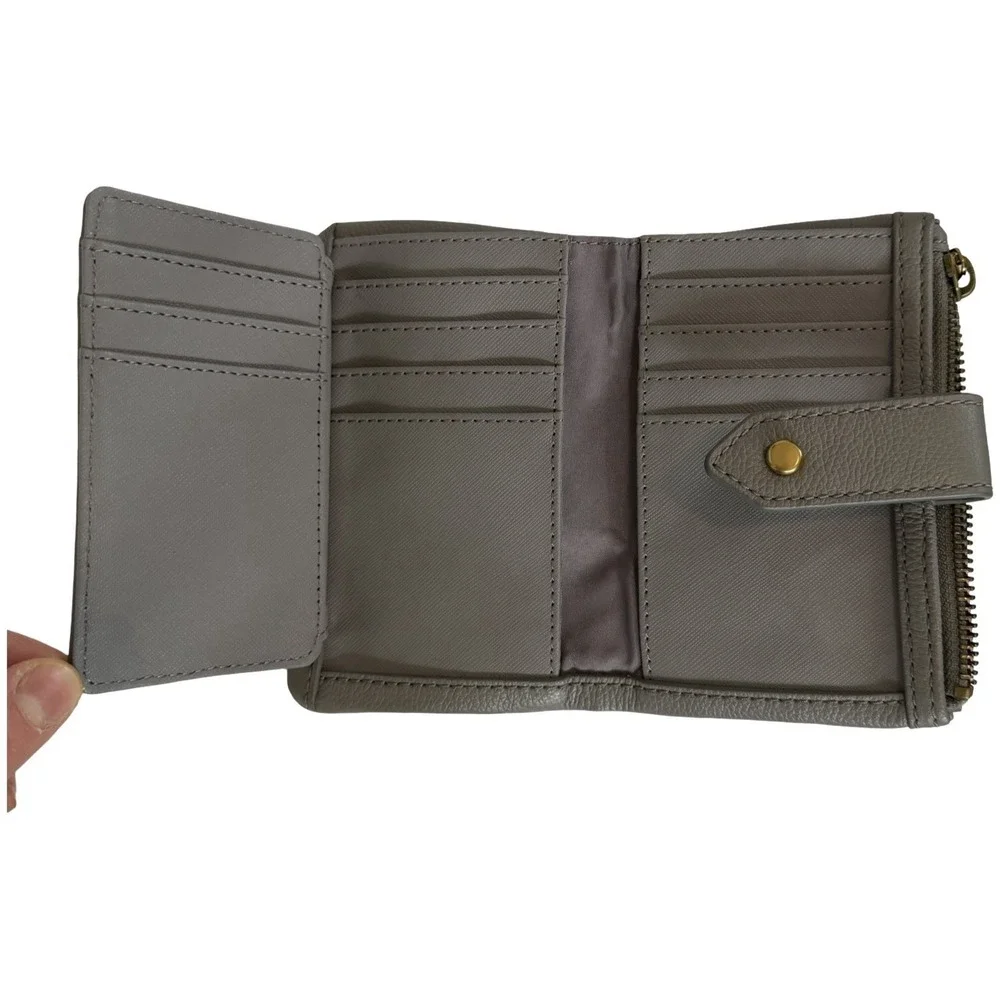 Fossil Lainie Bifold Pebbled Leather Compact‎ Small Card Wallet in Gray NWOT